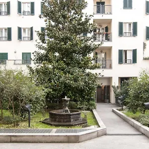 Hotel Royal Suites